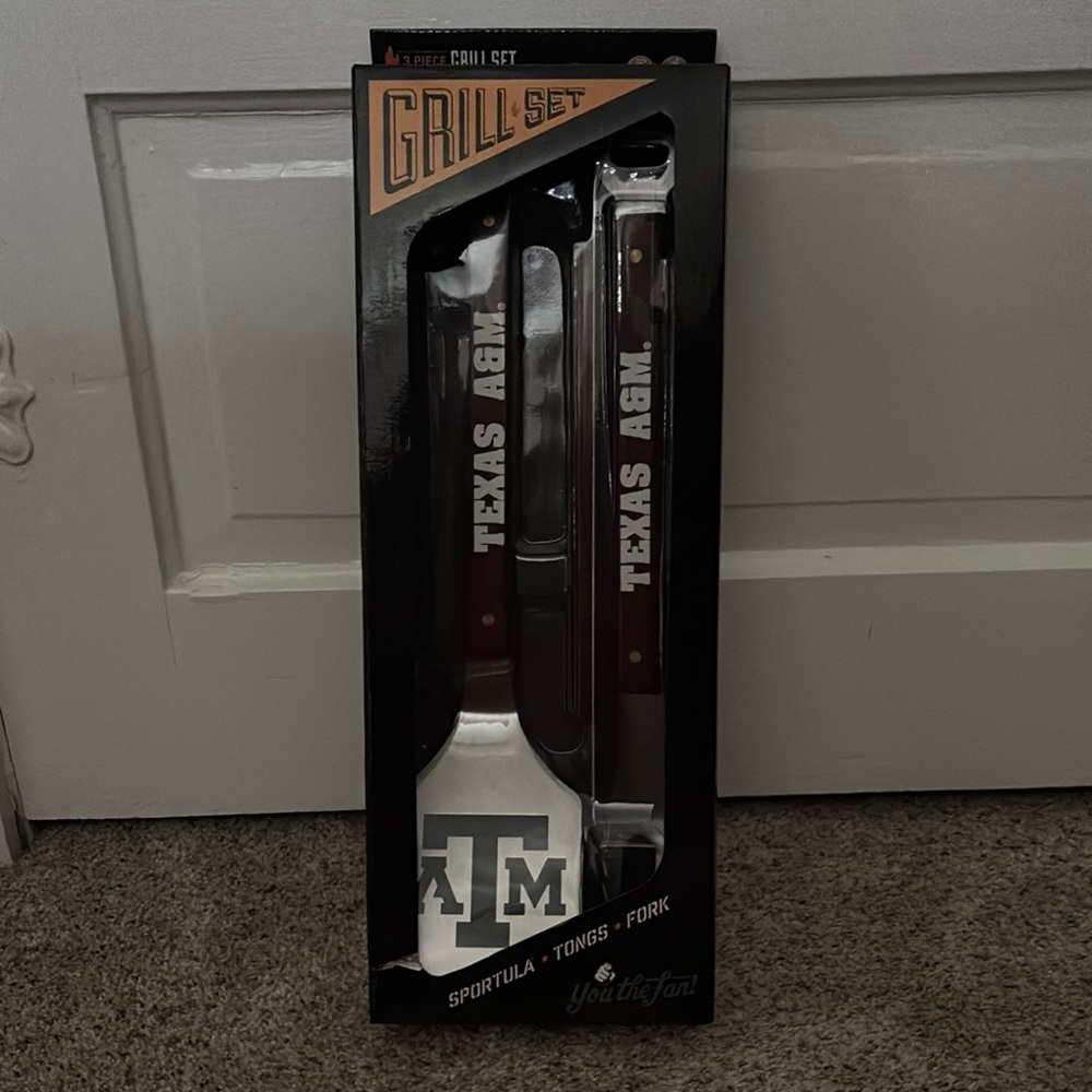 3 piece Texas A&M Grill Set - still in box